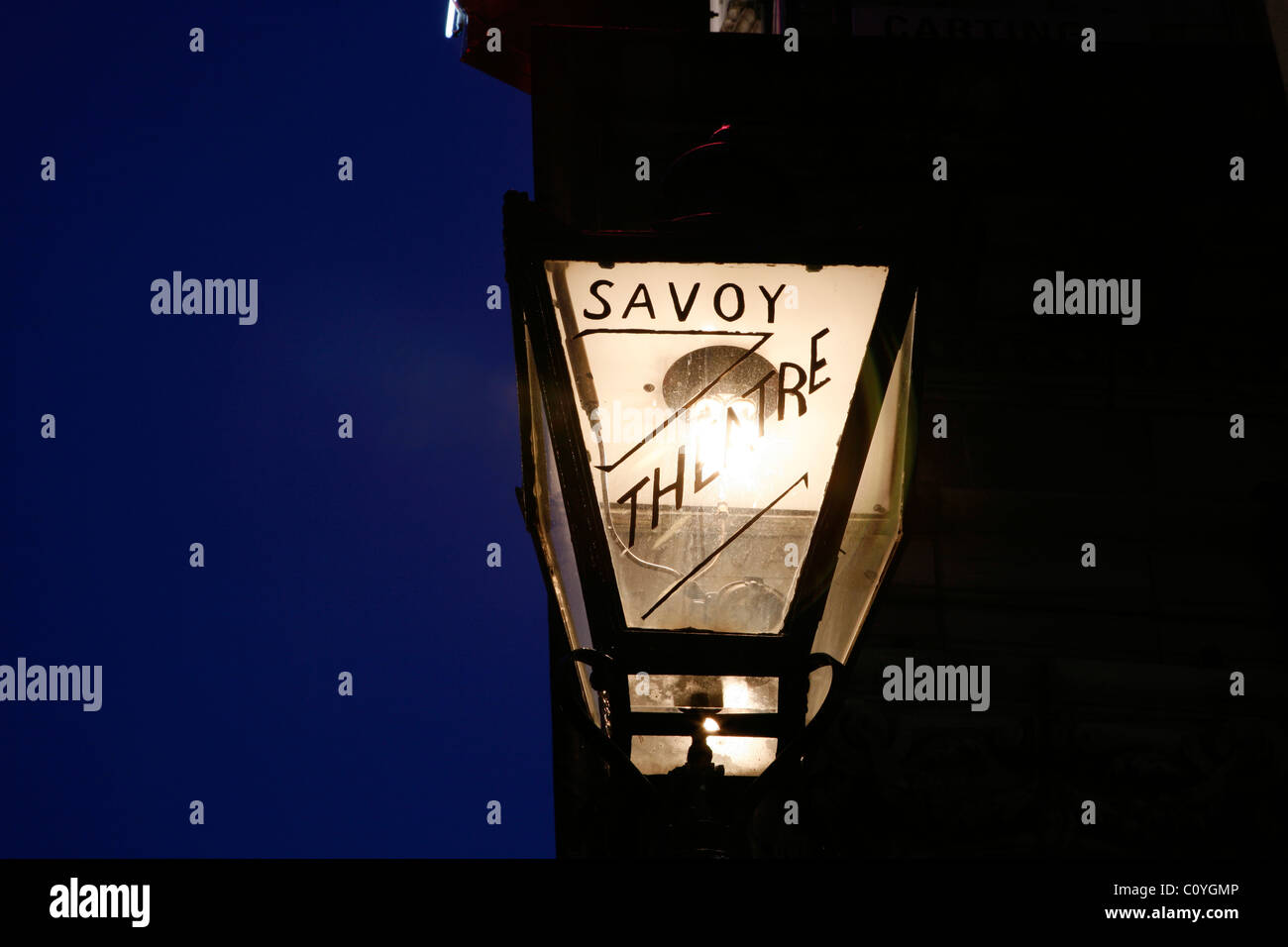Gaslight per Savoy Theatre sullo Strand, Londra, Regno Unito Foto Stock