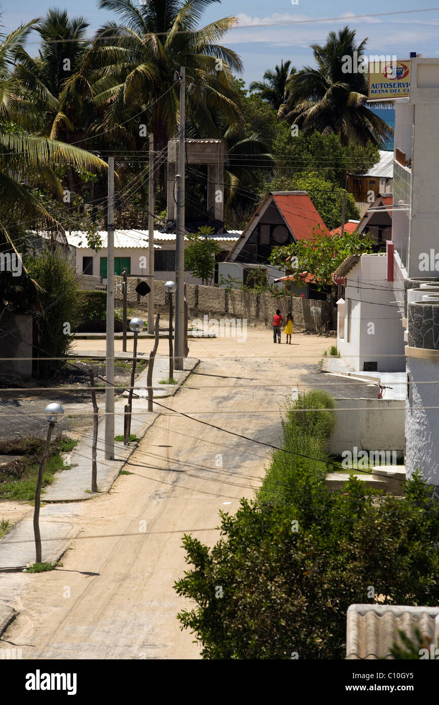 Strade di Puerto Villamil - Isabela Island, Isole Galapagos, Ecuador Foto Stock