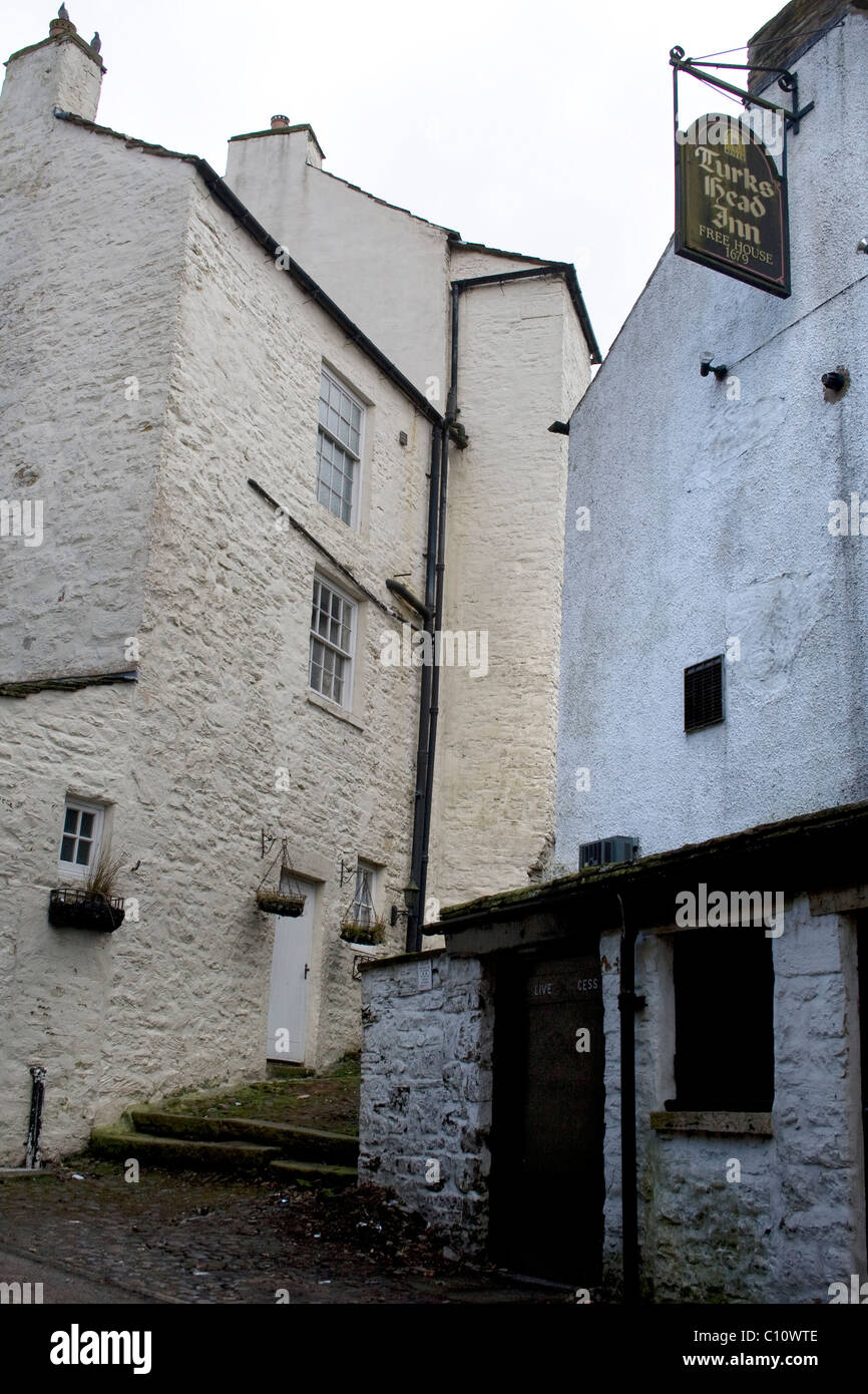 La parte posteriore del Turks Head Pub, Alston, Cumbria Foto Stock