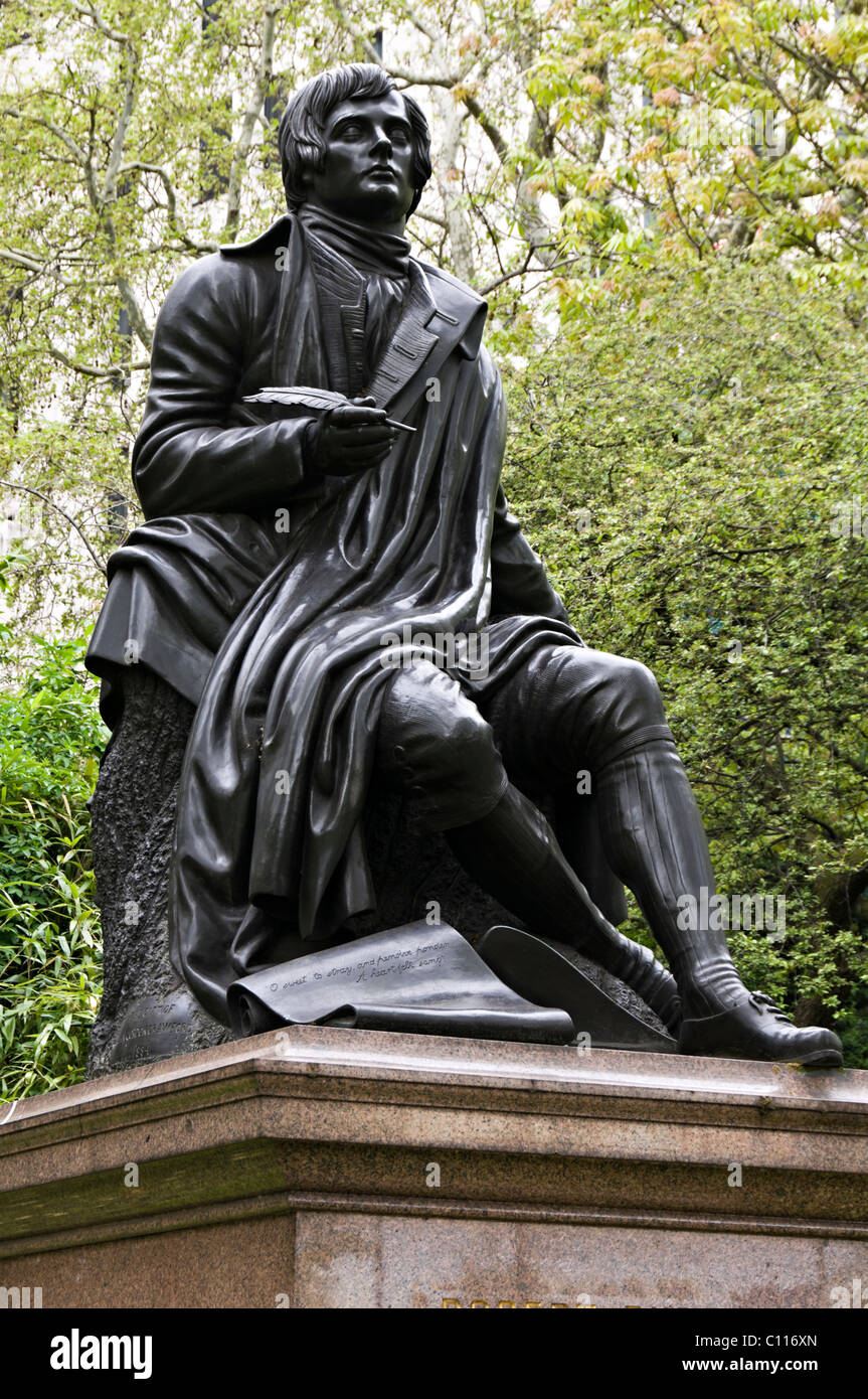 Robert Burns statua in Victoria Embankment Gardens, Londra Foto Stock