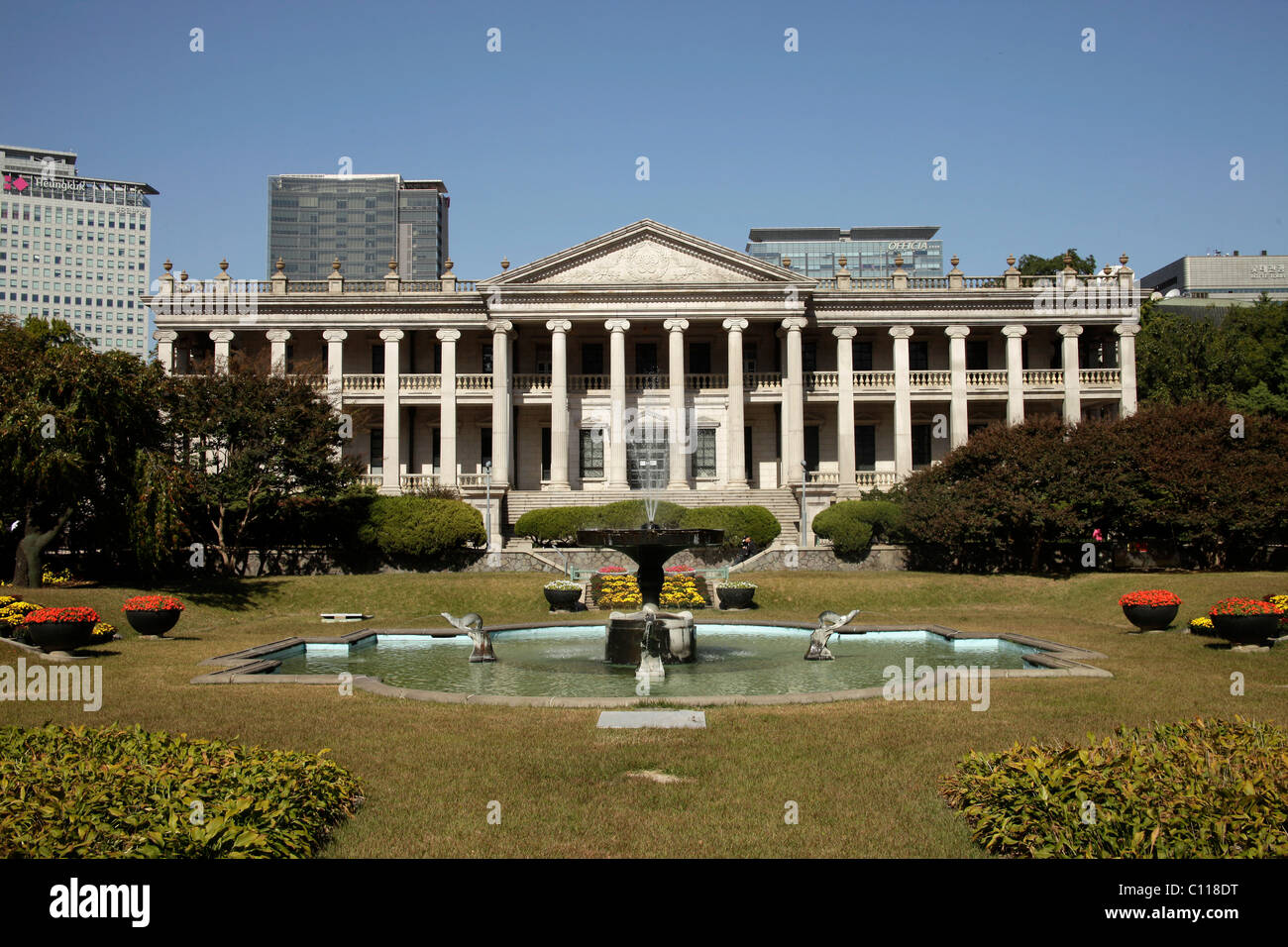 Architettura europea nel palazzo reale Gyeongun-gung, Palazzo Deoksugung e architettura moderna in coreano la città capitale Foto Stock