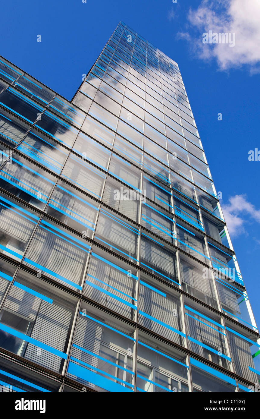 Vetro riflettente la facciata della IBM filiale di Amburgo, Berliner Tor Centrum BTC, Amburgo, Germania, Europa Foto Stock