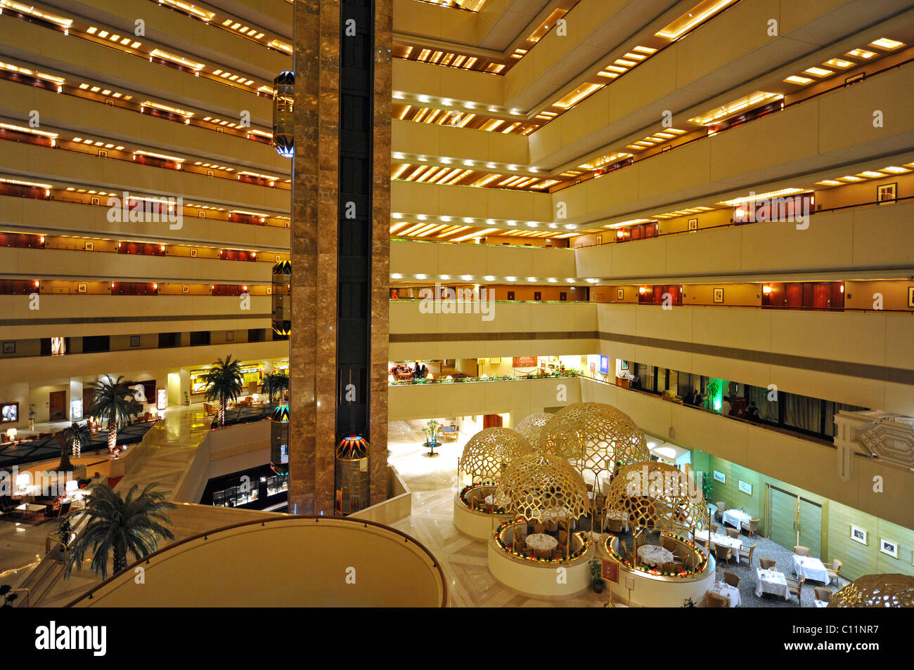 Interno, Hotel Sheraton Doha, Qatar, Golfo Persico, Medio Oriente e Asia Foto Stock