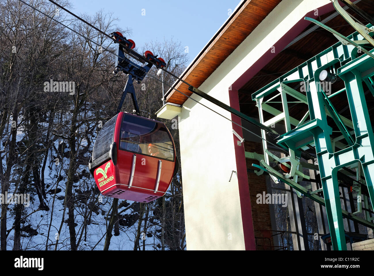 Cabinovia lasciando la stazione a valle, Thale, Harz, Sassonia-Anhalt, Germania, Europa Foto Stock