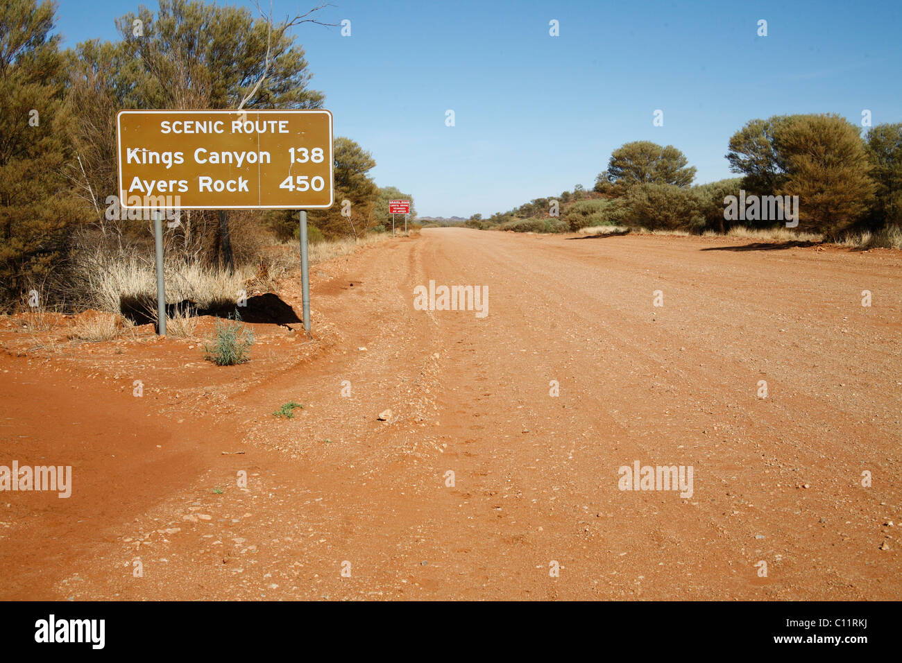 Strada sterrata nell'Outback australiano, Australia Foto Stock