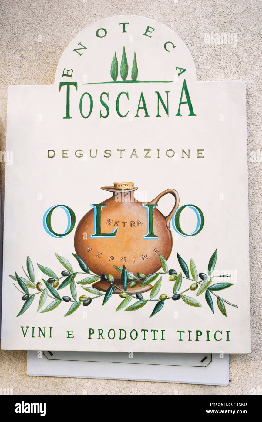 Negozio di vino, olio d'oliva, segno, Enoteca toscana, Radda in Chianti, Toscana, Italia, Europa Foto Stock