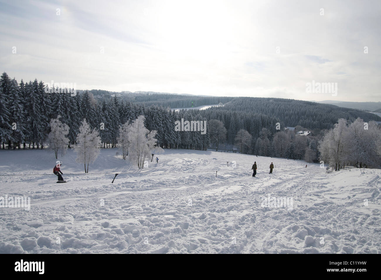 Pendenza, sci, snowboard, neve, Clausthal-Zellerfeld, Harz, Bassa Sassonia, Germania, Europa Foto Stock