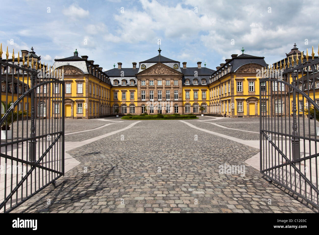 Il barocco Palazzo Reale nella residenza cittadina di Bad Arolsen, Hesse, Germania, Europa Foto Stock