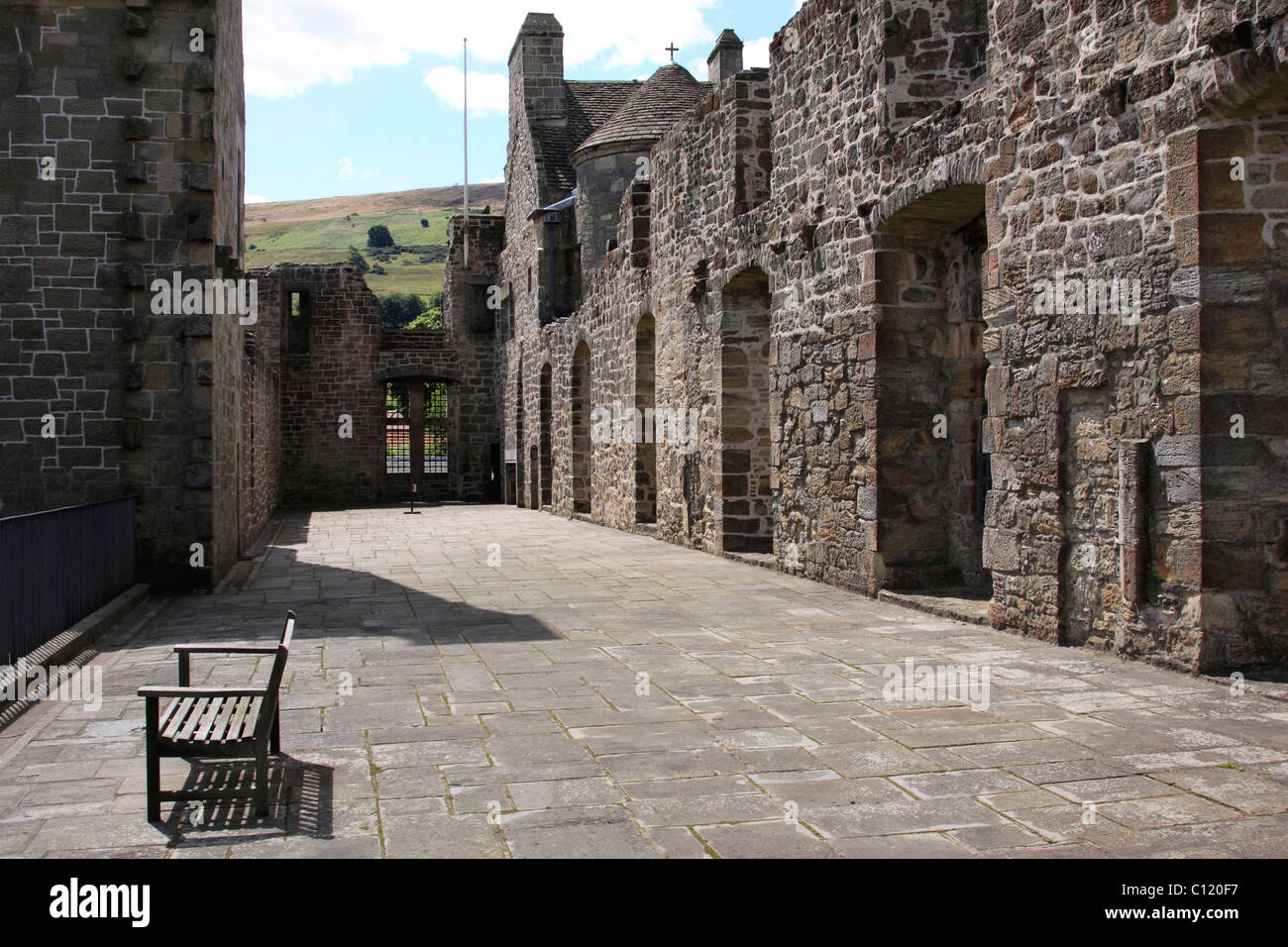 Cortile del Palazzo Falkland, Isole Falkland, Scotland, Regno Unito, Europa Foto Stock