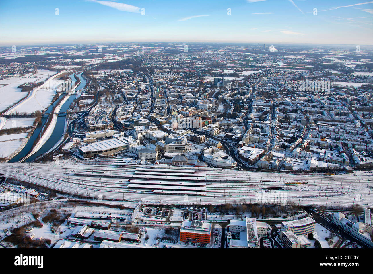 Fotografia aerea, centro città, stazione centrale, Heinrich Kleist-Forum, Hamm, la zona della Ruhr, Renania settentrionale-Vestfalia, Germania, Europa Foto Stock