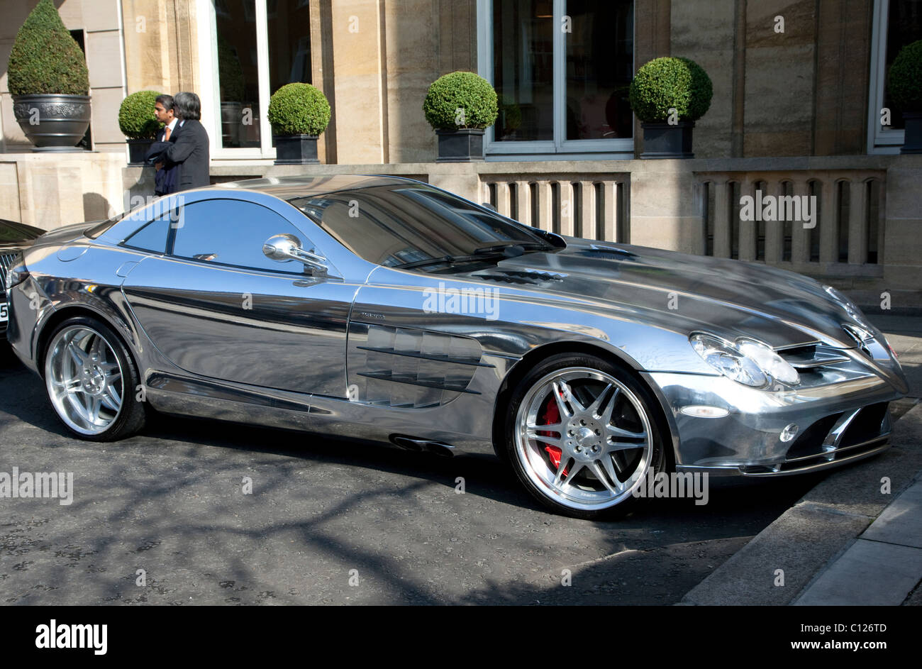 Cromati Mercedes SLR McLaren sport coupe, Londra Foto Stock