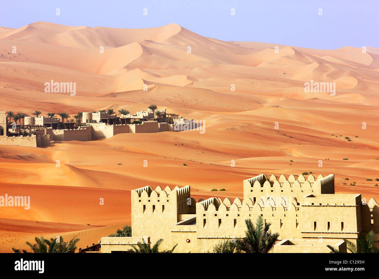 Anantara Qasr al Sarab, hotel resort di lusso hotel nel deserto, in Rub Al Khali desert, Empty Quarter, Abu Dhab Foto Stock