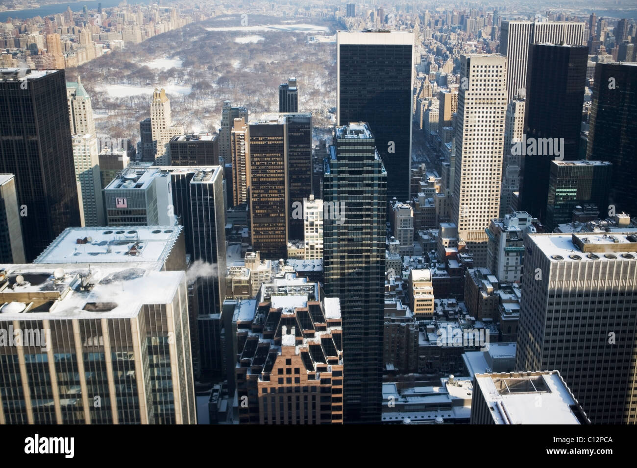 Stati Uniti d'America, New York City, vista di Manhattan coperti di neve, con Central Park in background Foto Stock