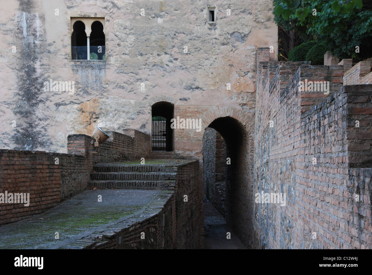 Muraglia difensiva dell'Alhambra di Granada, Andalusia, Spagna Foto Stock