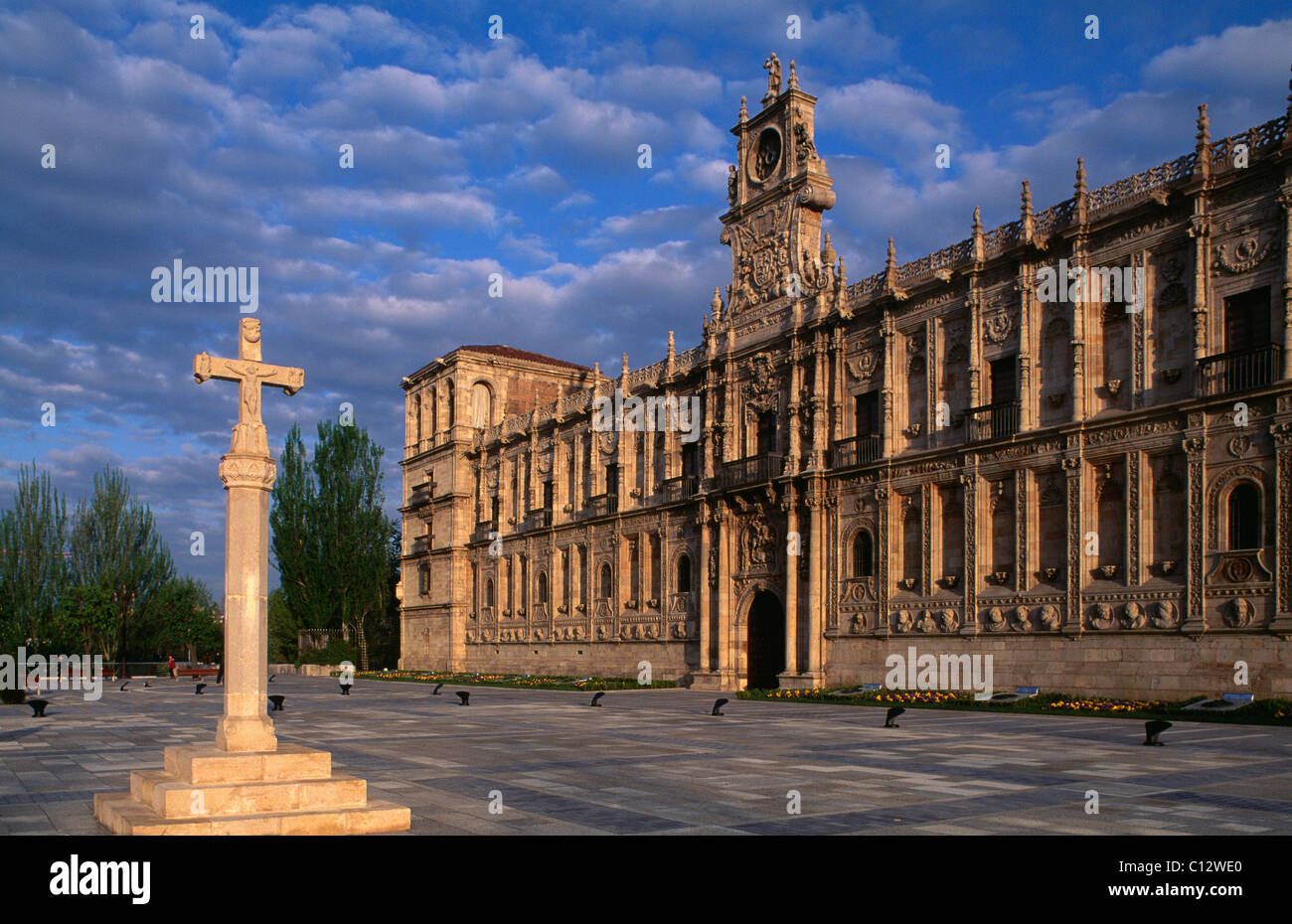 Parador nell'ex monastero di San Marcos, León, Spagna Foto Stock