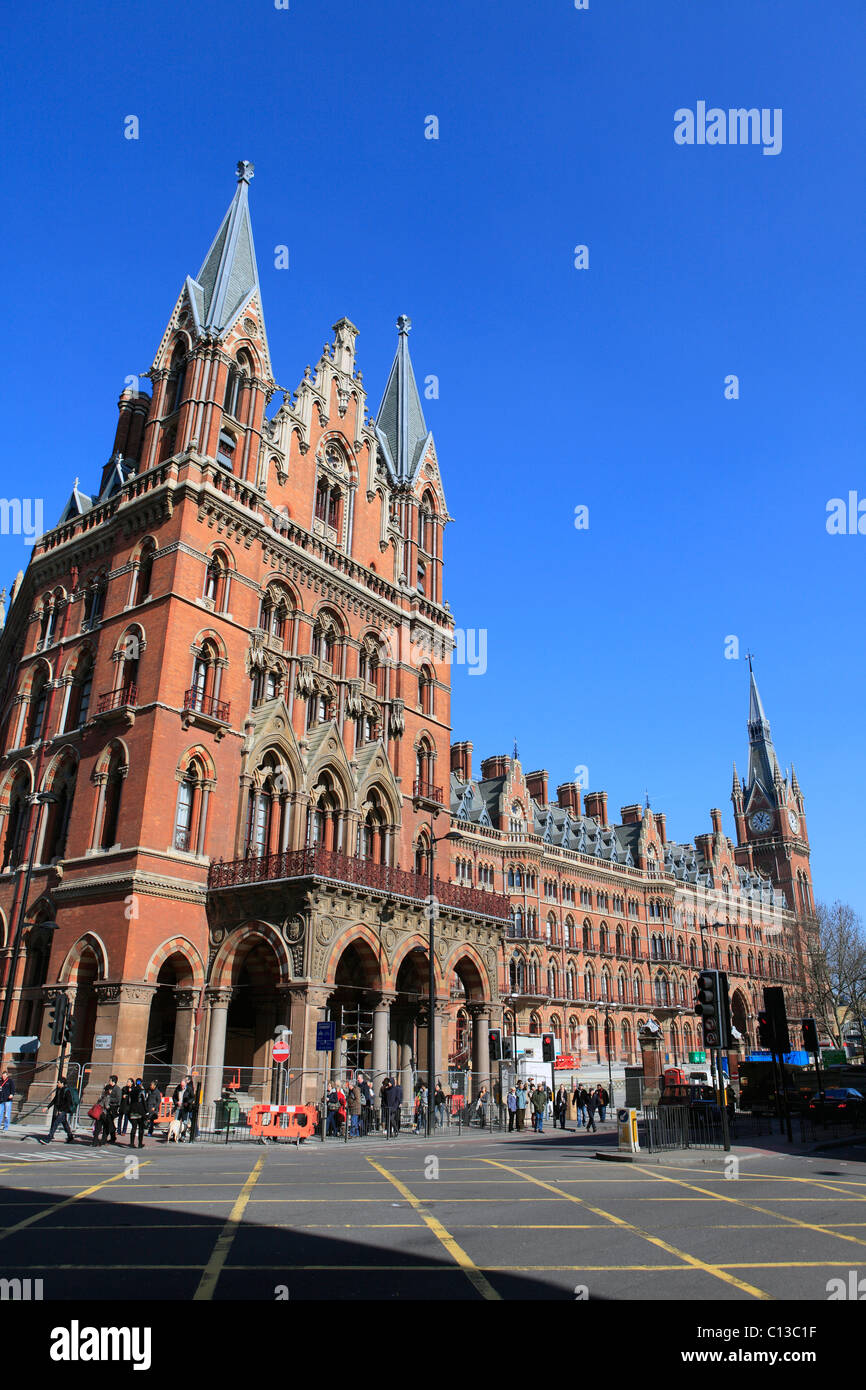 Regno unito Londra dalla stazione ferroviaria internazionale di St Pancras Foto Stock
