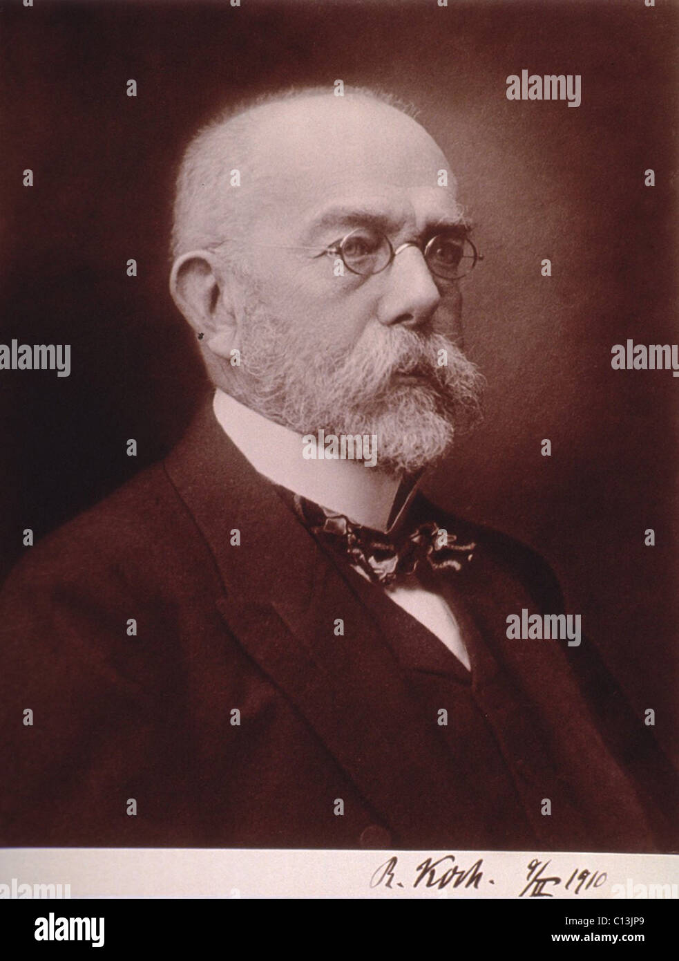 Robert Koch (1843-1910) Medico tedesco ha scoperto il carbonchio ciclo di malattia, e i batteri responsabili della tubercolosi e colera. 1899 ritratto. Foto Stock