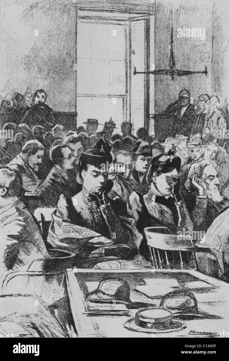 Lizzie e sua sorella Emma (con la mano che copre il volto) in aula durante la Lizzie sul periodo di prova per l'ascia omicidi del suo passo-madre e padre nel 1893. Borden è stato svolto da Elizabeth Montgomery in LA LEGGENDA DI LIZZIE BORDEN, 1975. Foto Stock