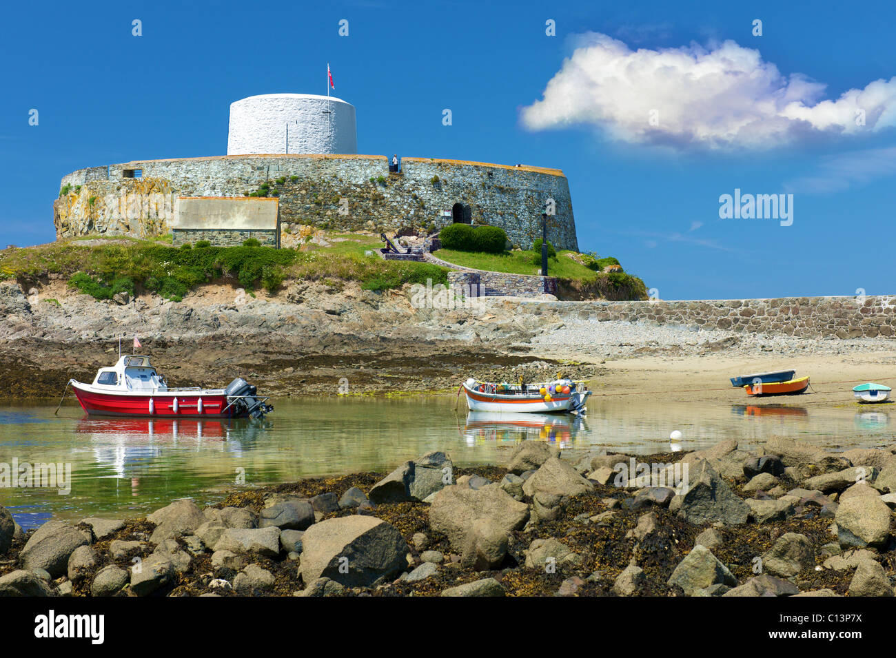 Fort Grey shipwreck museum,Rocquaine bay,Guernsey,Isole del Canale,Mortellio napoleonico torre. Foto Stock
