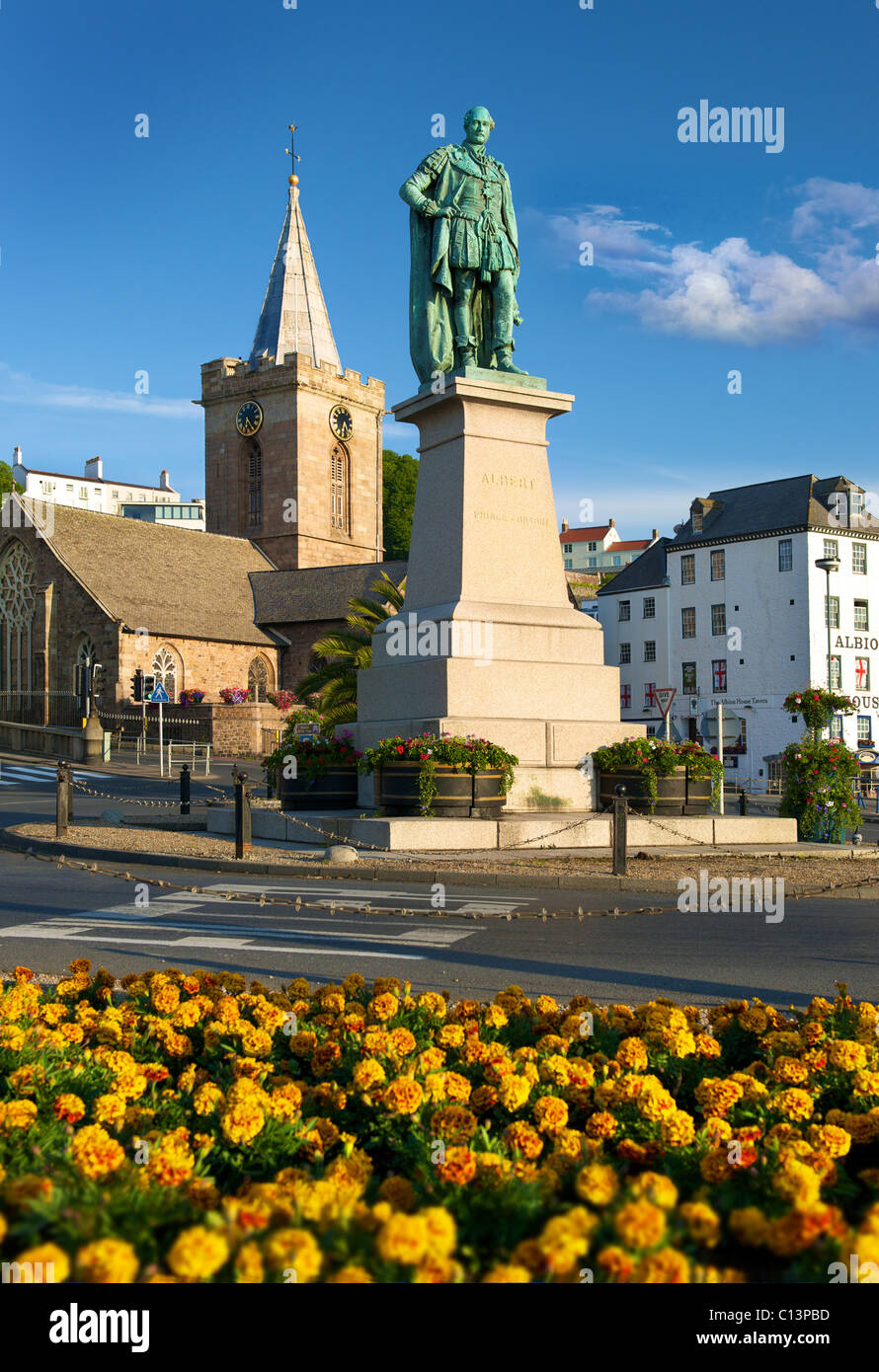 Prince Albert statua,Chiesa della Trinità, St. Peter Port Guernsey,,Guernsey,Isole del Canale. Foto Stock