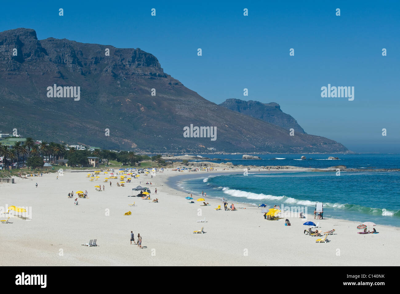 Spiaggia di Camps Bay Città del Capo Sud Africa Foto Stock