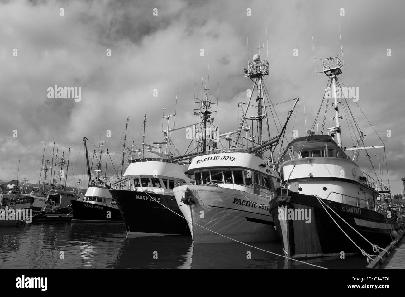 Attività di pesca i pescherecci con reti da traino a Comox Marina, Comox,Comox Valley, l'isola di Vancouver, British Columbia, Canada. Foto Stock