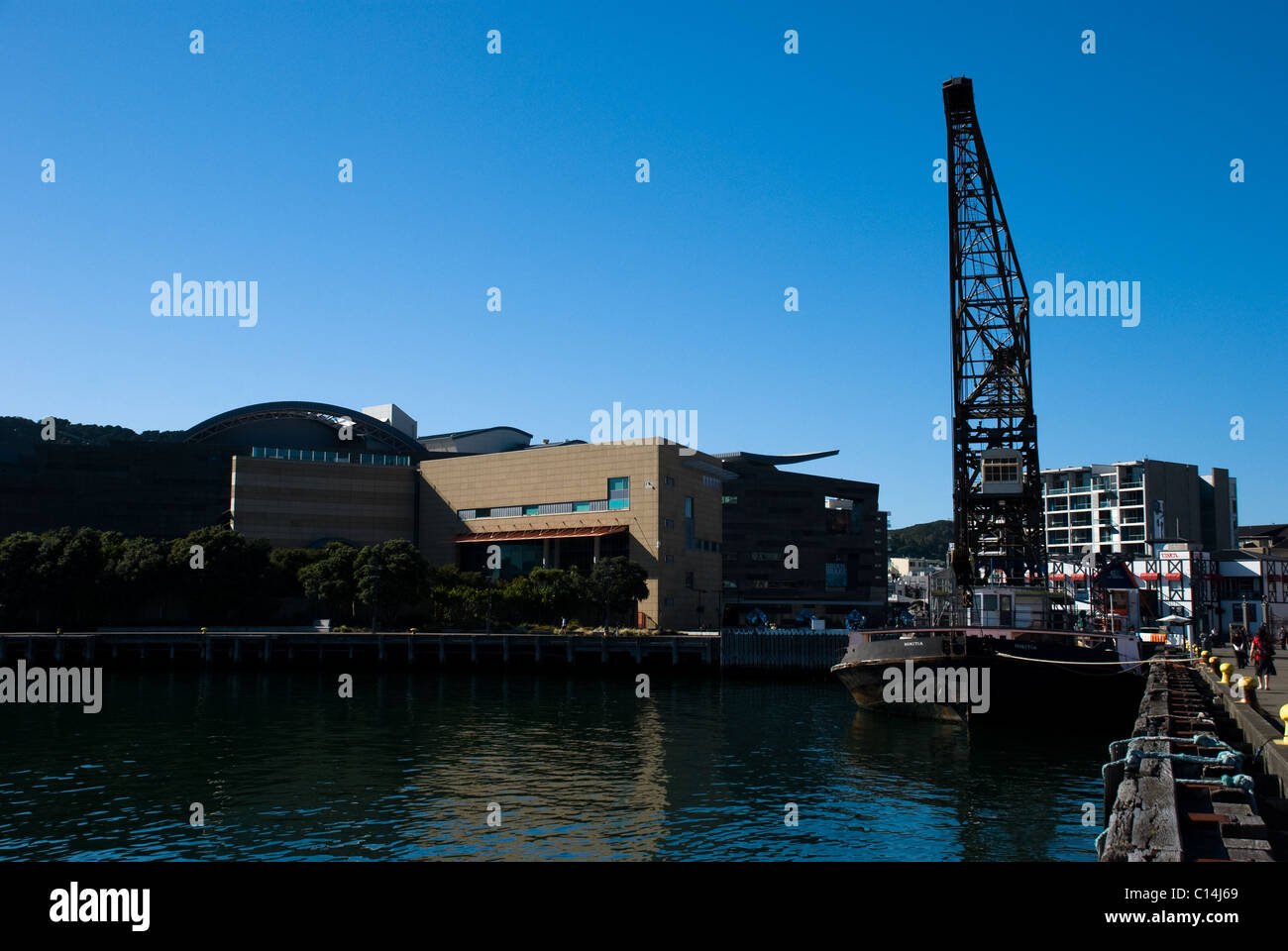 Wellington Waterfront, con Te Papa, il museo nazionale sulla sinistra Foto Stock