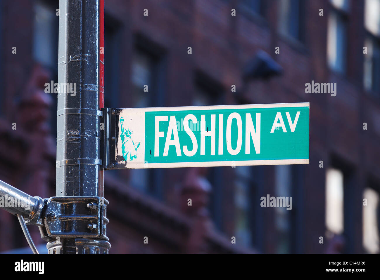 La città di New York Fashion avenue road sign in midtown Manhattan Foto Stock