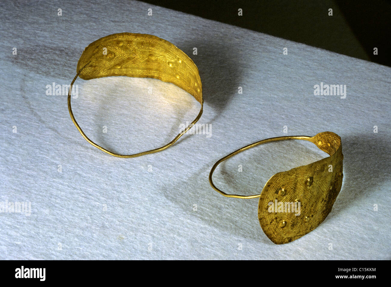 Novi Pazar coppia di cinture d'oro. 6-5Th cent. BC. La Serbia Foto Stock