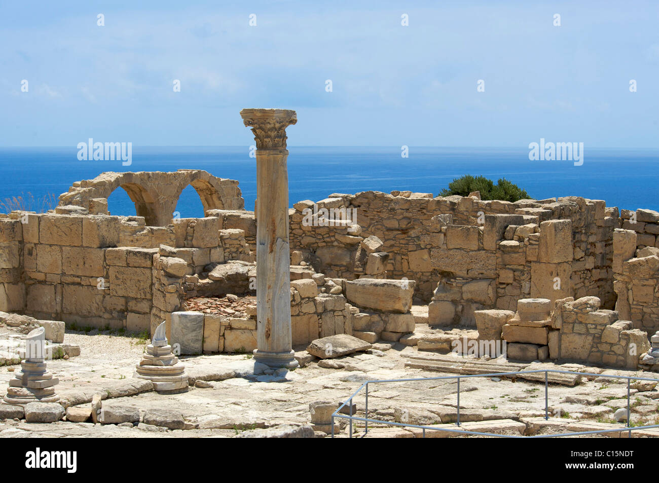 La rovina di una basilica, Kourion, Cipro, Europa Foto Stock