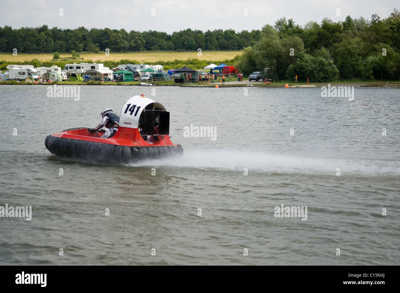 Hovercraft racing al Rother Valley Country Park Foto Stock