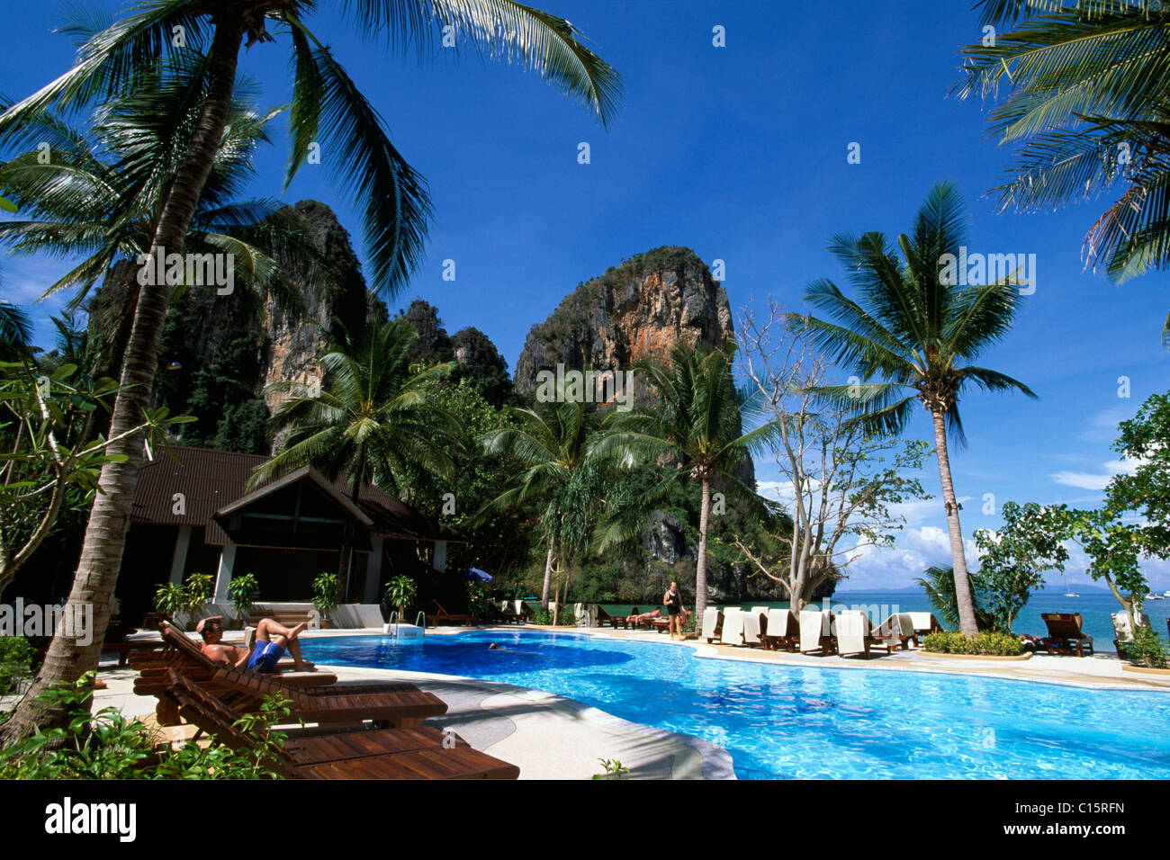 Hotel piscina, Phra Nang Beach, Krabi, Thailandia, Asia Foto Stock