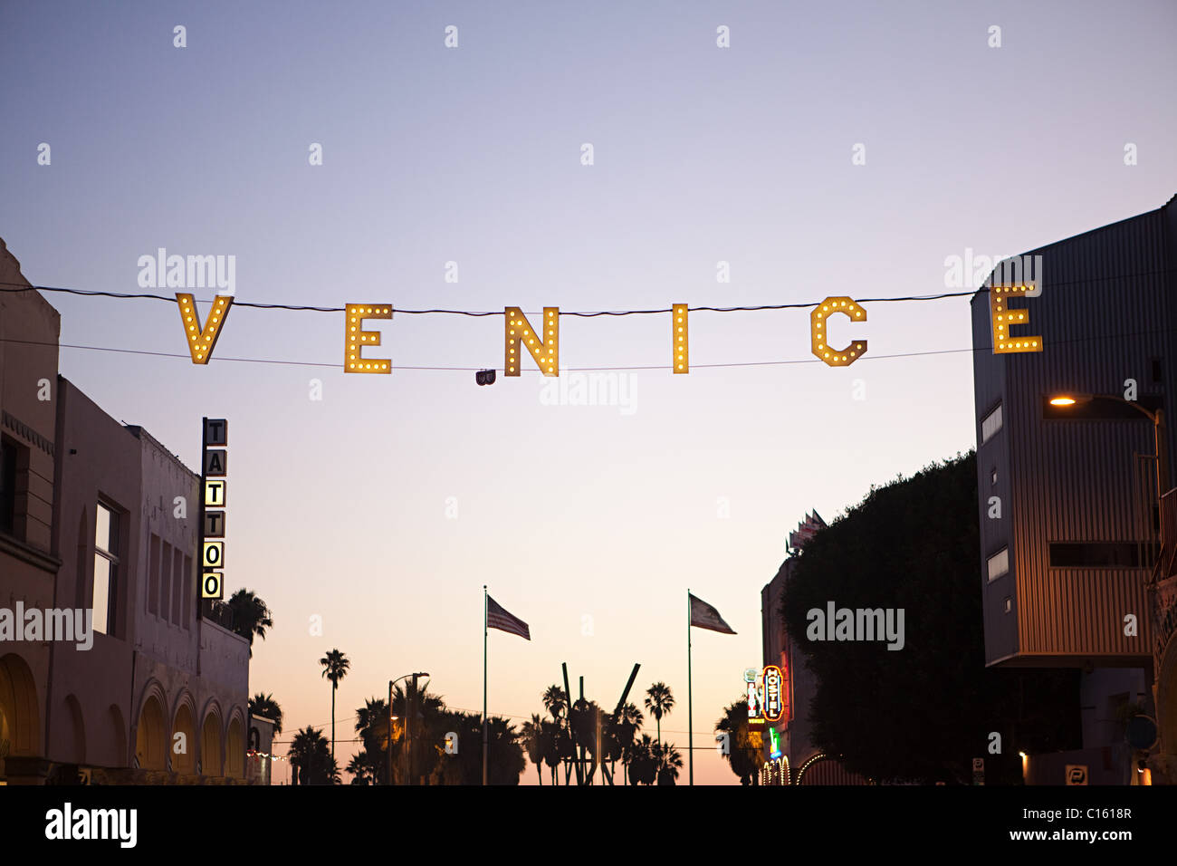 La spiaggia di Venezia alla strada principale e Oceano, Contea di Los Angeles, California, Stati Uniti d'America Foto Stock