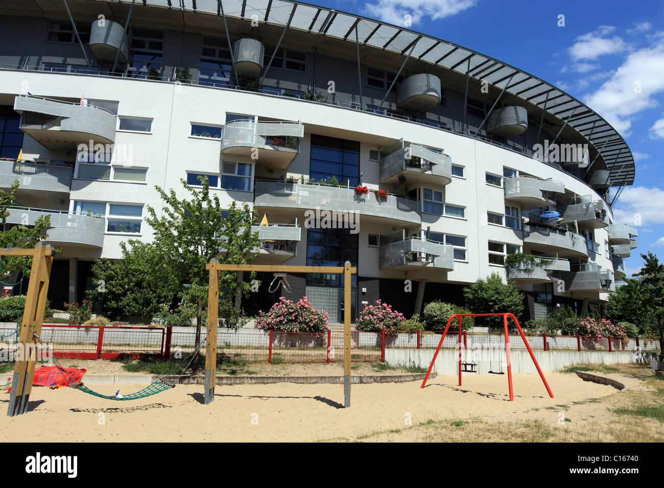 Moderno edificio residenziale, Rummelsburger Bucht quartiere residenziale, Wasserstadt Alt Stralau, Expo 2000, Berlino Foto Stock