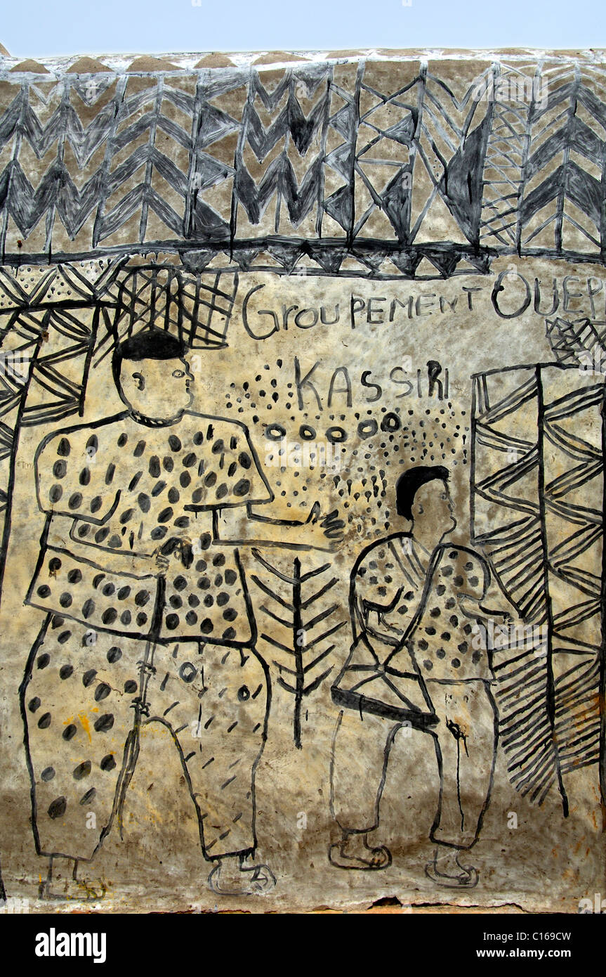 Ingenuo moderno dipinti murali sulle pareti delle case in Tiebele, Burkina Faso, Africa occidentale Foto Stock