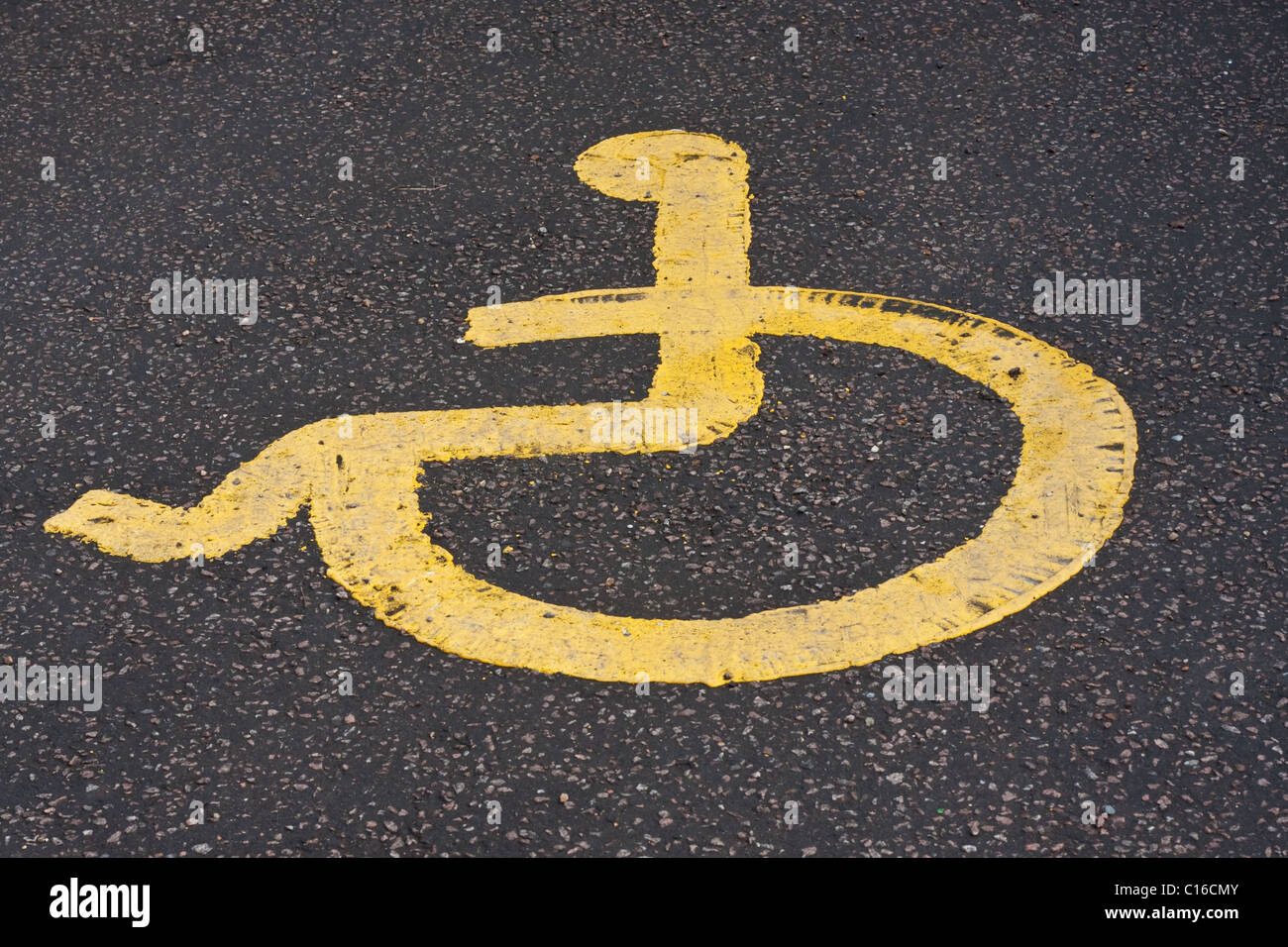 Giallo Accesso disabili Foto Stock