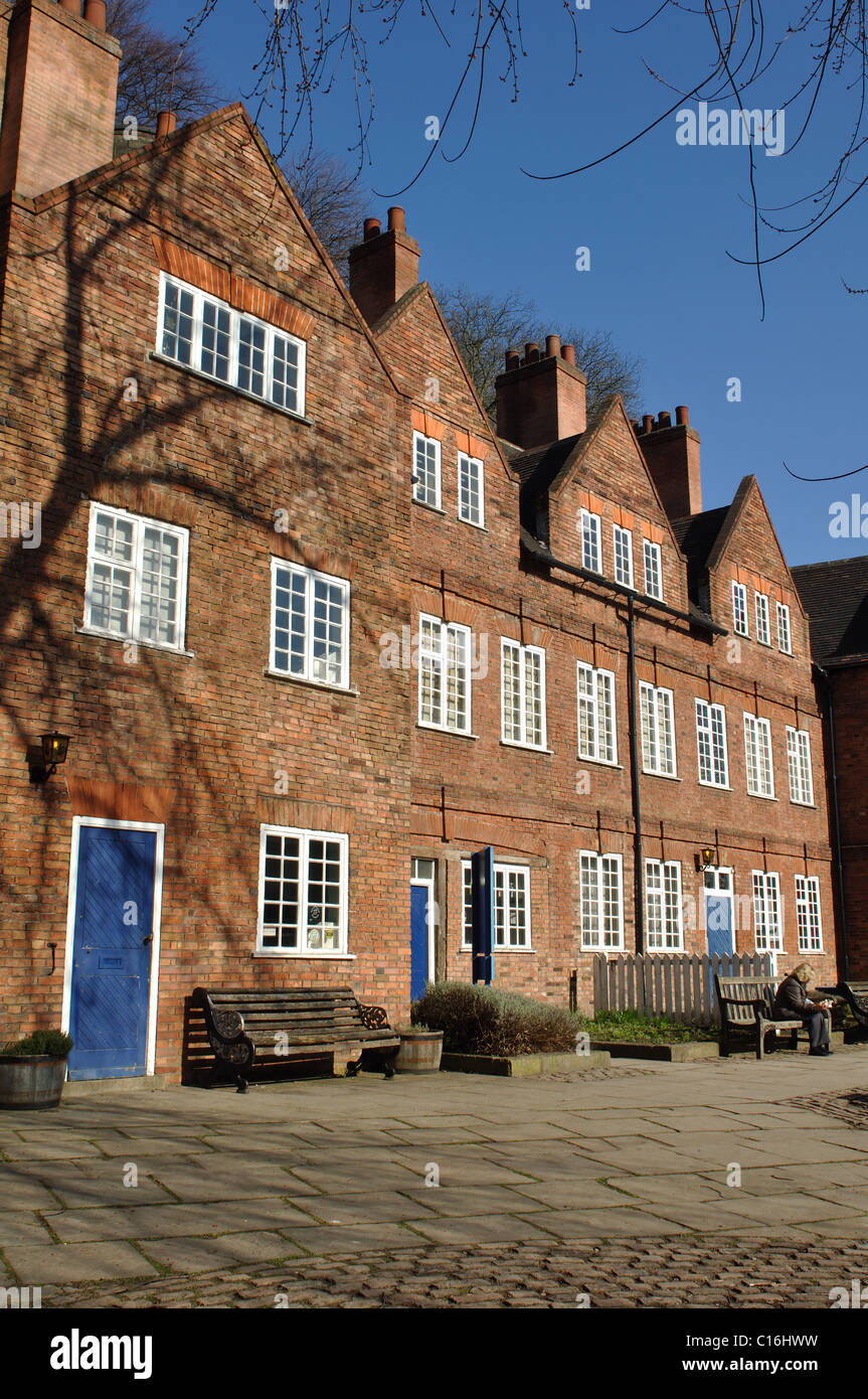 Tini di filtrazione Yard Museum, Nottingham, Inghilterra, Regno Unito Foto Stock