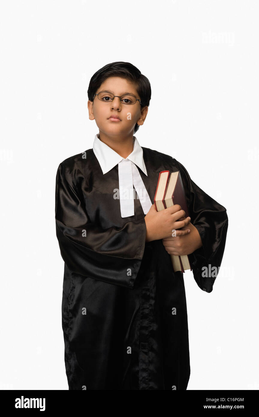 Ritratto di un ragazzo in avvocato uniforme Foto Stock
