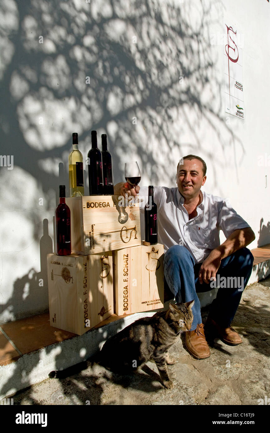 Il tedesco viticoltore Friedrich Schatz, Bodega F. Schatz, Ronda, Andalusia, Spagna, Europa Foto Stock