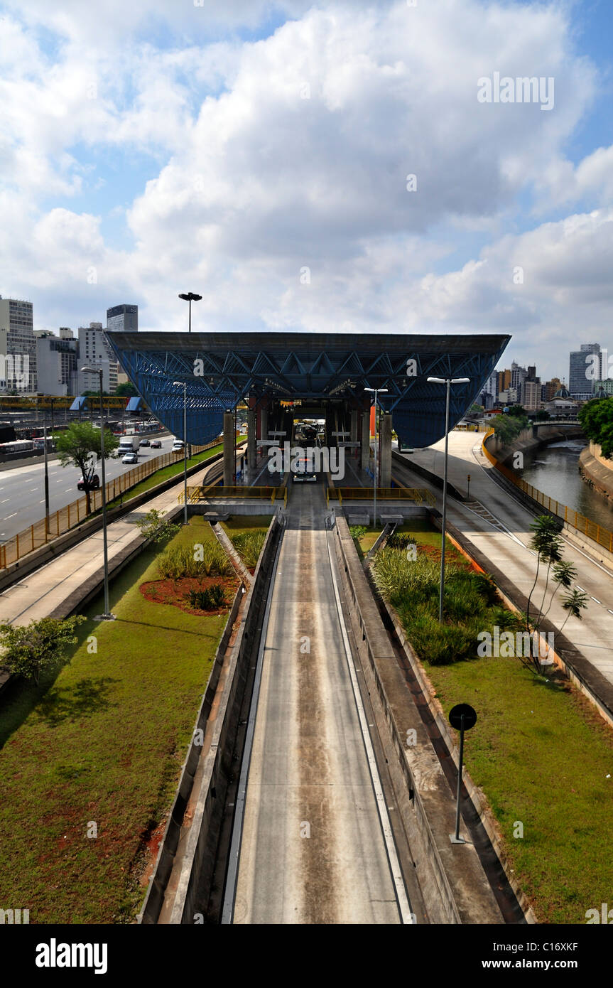 Pedro II, terminal degli autobus nel centro di Sao Paulo, Brasile, Sud America Foto Stock