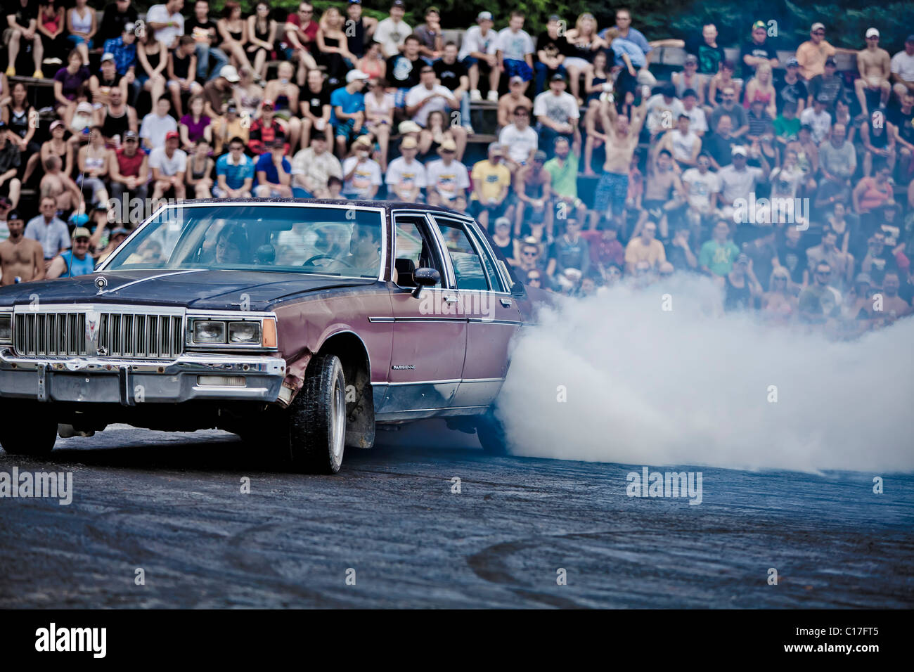 Auto festival di burnout, St-Cyprien Foto Stock