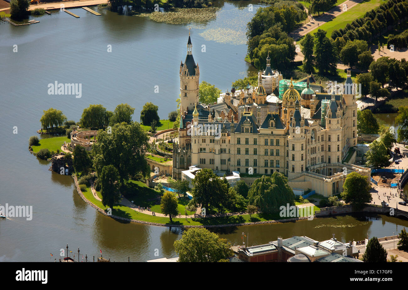 Vista areale, Castello di Schwerin, Schwerin, Meclemburgo-Pomerania Occidentale, Germania, Europa Foto Stock