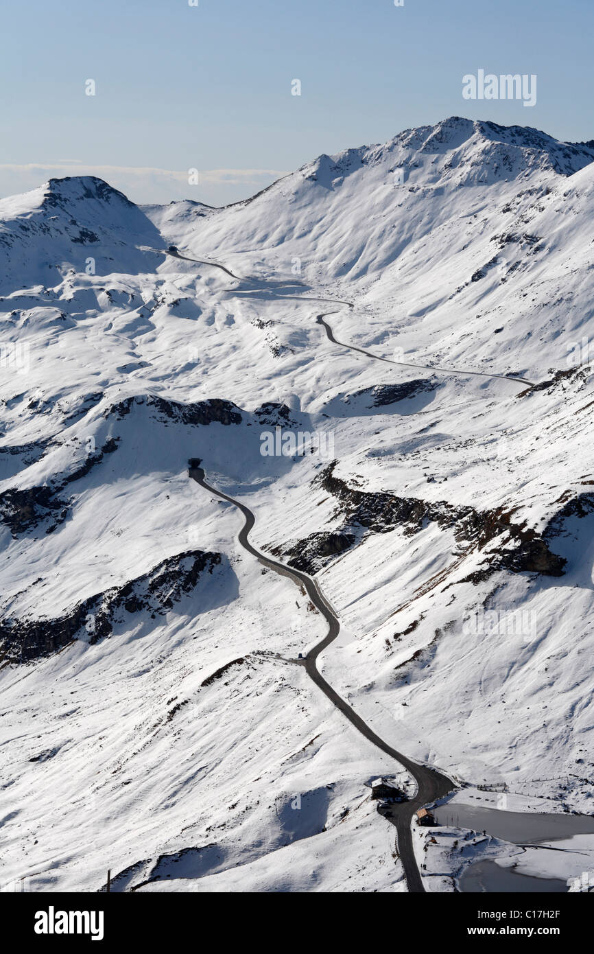 Grossglockner Strada alpina, Mt. Fuscherlacke, Mitterertoerl e Hochtor, Margroetzen, vista da Edelweissspitze Foto Stock