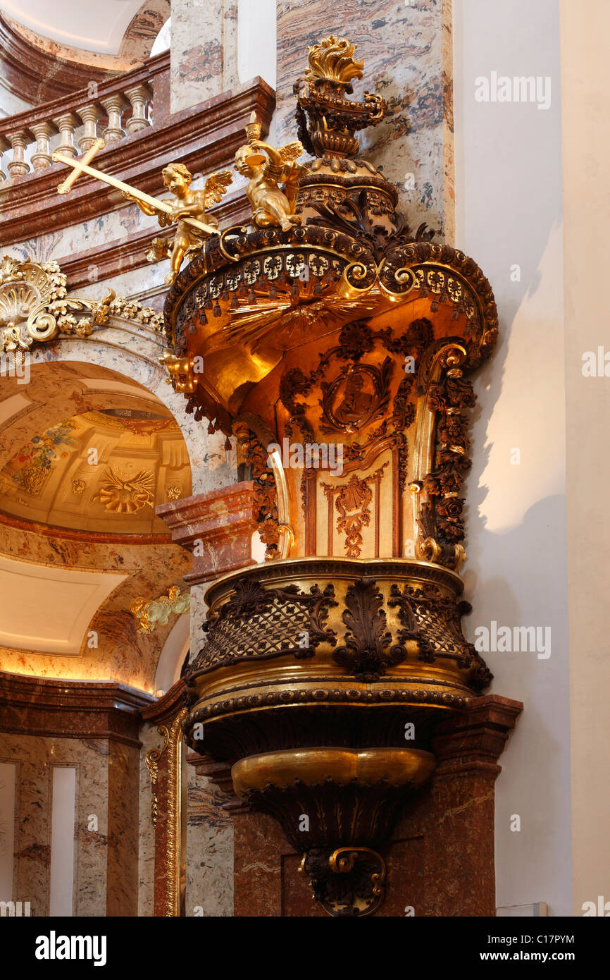 Il pulpito in San Carlo Borromeo Chiesa, Vienna, Austria, Europa Foto Stock