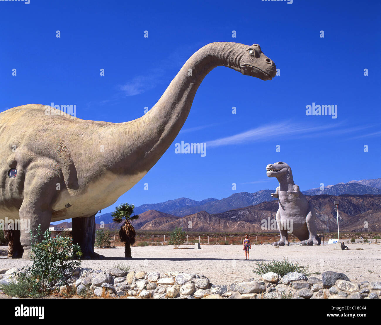 Cabazon dinosauri, Seminole Drive, Cabazon, vicino a Palm Springs, California, Stati Uniti d'America Foto Stock