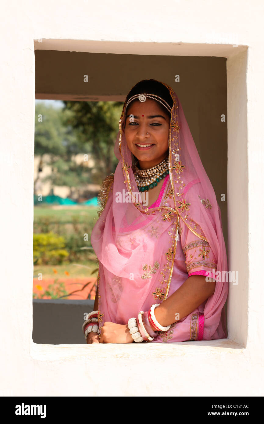 Vestito tradizionale ragazza indiana Foto Stock