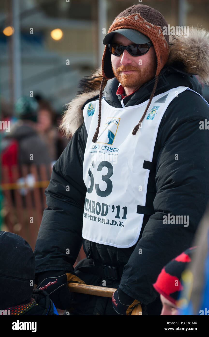 JUSTIN SAVIDIS presso il cerimoniale di LINEA DI PARTENZA DELLA IDITAROD, Anchorage in Alaska, Foto Stock