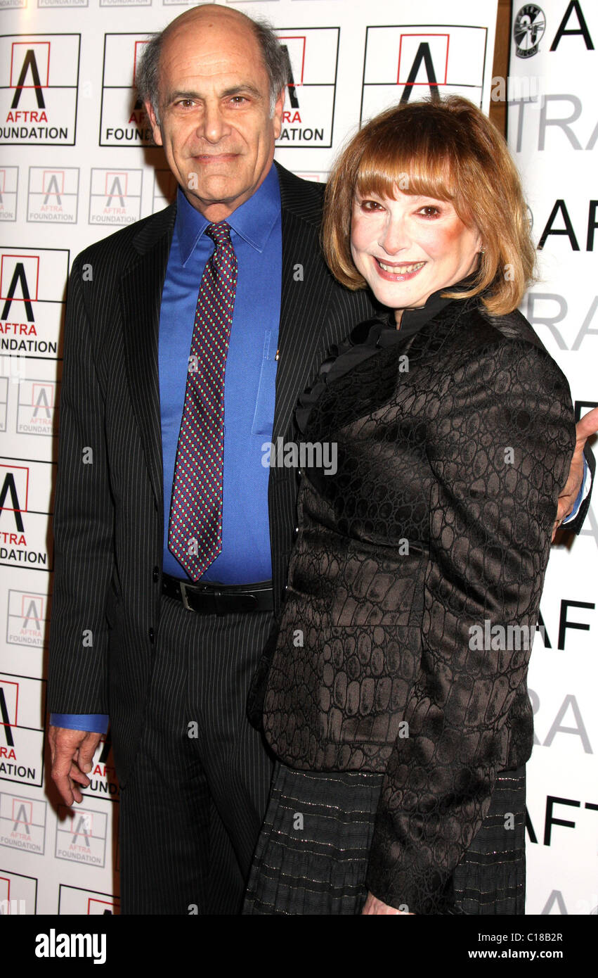 Alan Rachins e Joanna Frank AFTRA Media e intrattenimento l'eccellenza al Biltmore Hotel di Los Angeles, California - Foto Stock