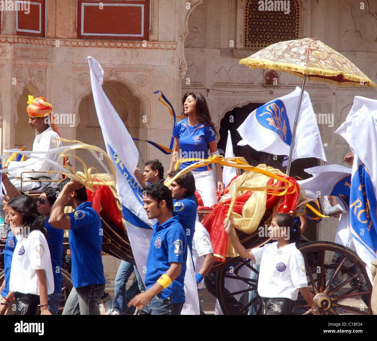 L'attrice di Bollywood Shilpa Shetty durante le riprese per il suo sistema di epilazione a luce pulsata di cricket il Rajasthan Royals India - Marzo 2009 Foto Stock