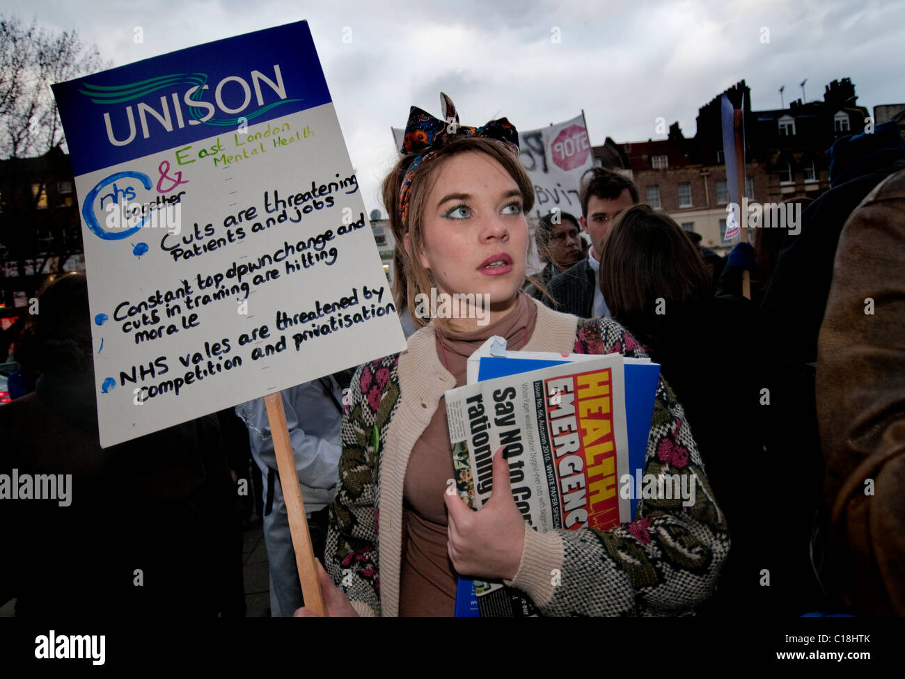 Salute nazionale marzo dal Royal Hospital di Londra a San Barts Hospital protestando tagli al servizio sanitario 2011 Foto Stock